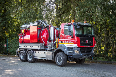TATRA PHOENIX 6x6 s kombinovanou nástavbou